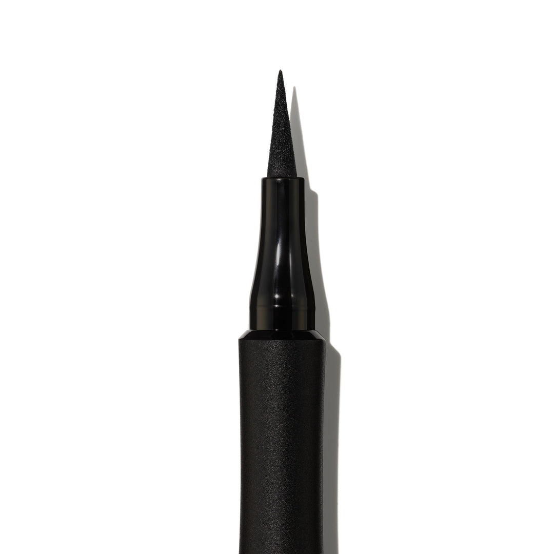 #color_sharp-line-blackest-black